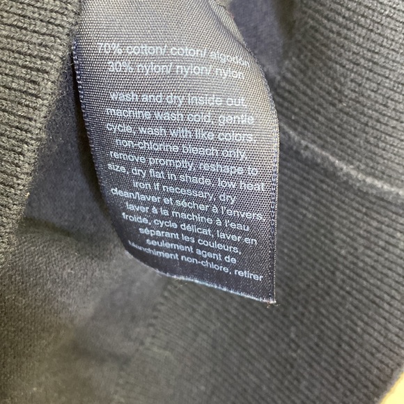 Tommy Hilfiger Women's Sweater Size Small - Picture 11 of 11